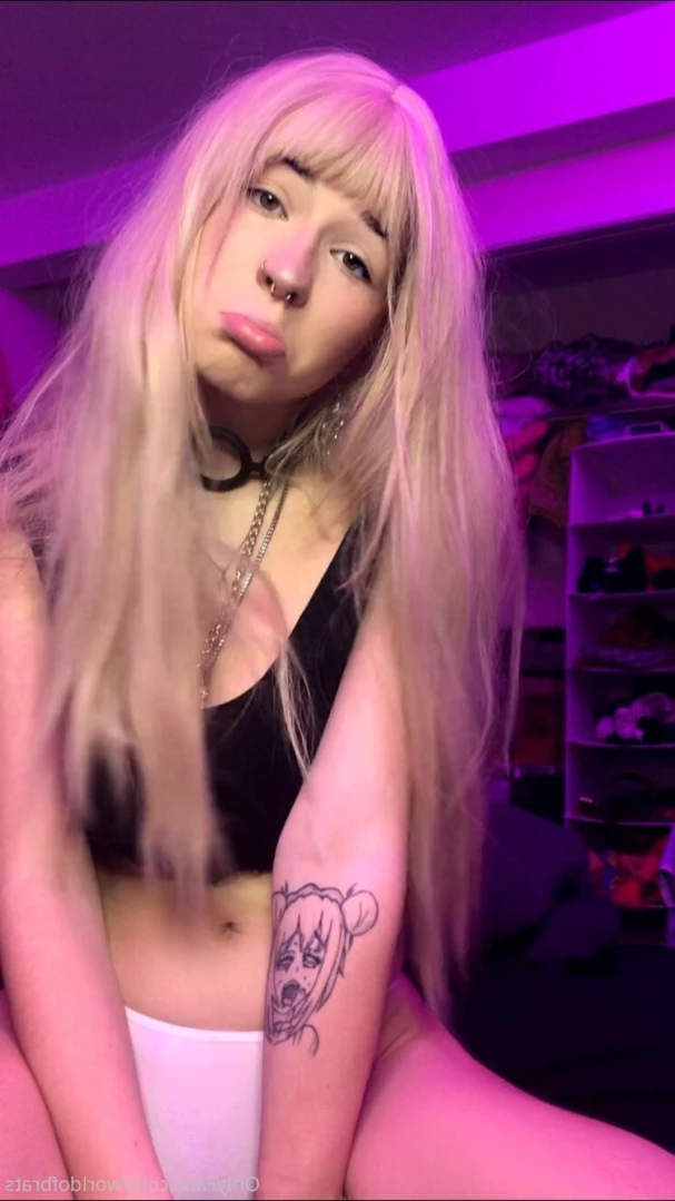 𝙩𝙞𝙣𝙠 ✧ [ worldofbrats ] Onlyfans leaked photo 13242447 on Hotleaks.tv