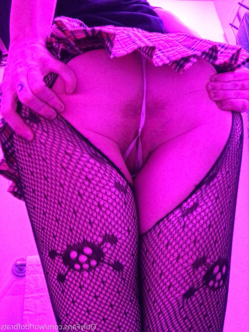 𝙩𝙞𝙣𝙠 ✧ [ worldofbrats ] Onlyfans leaked photo 14950241 on Hotleaks.tv