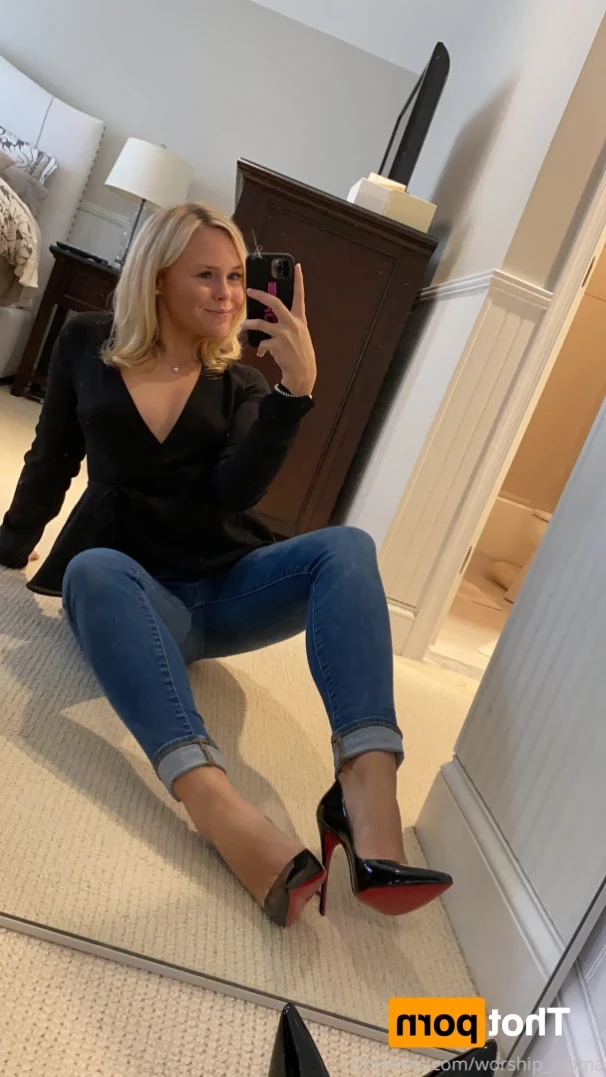 Princess Emma [ worship_emma ] Onlyfans leaked photo 13272760 on Hotleaks.tv