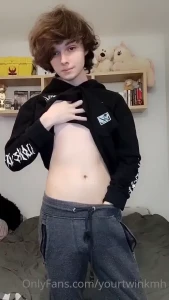 YourTwink [ yourtwinkmh ] Onlyfans leaked video 13144112 on Hotleaks.tv