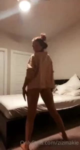 Zizi [ zizinakie ] Onlyfans leaked video 18106323 on Hotleaks.tv