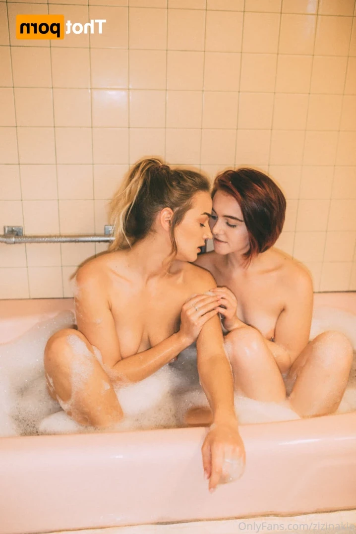 Zizi [ zizinakie ] Onlyfans leaked photo 11335279 on Hotleaks.tv