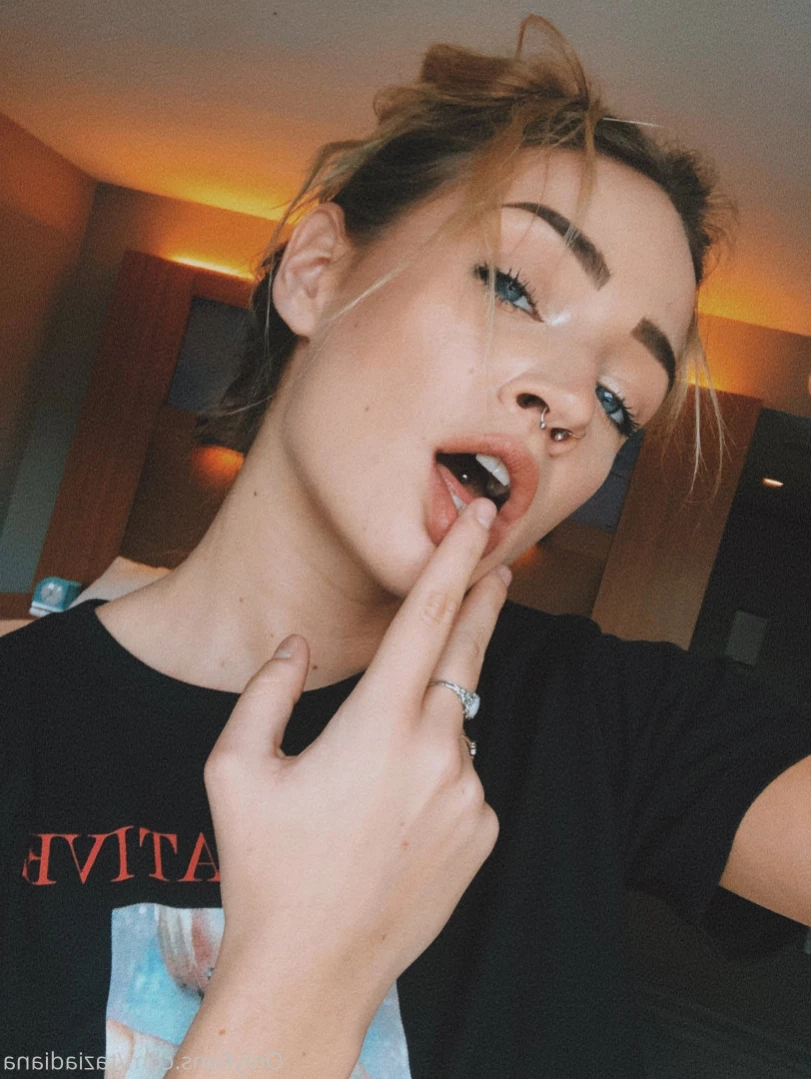 Zizi [ zizinakie ] Onlyfans leaked photo 11377779 on Hotleaks.tv