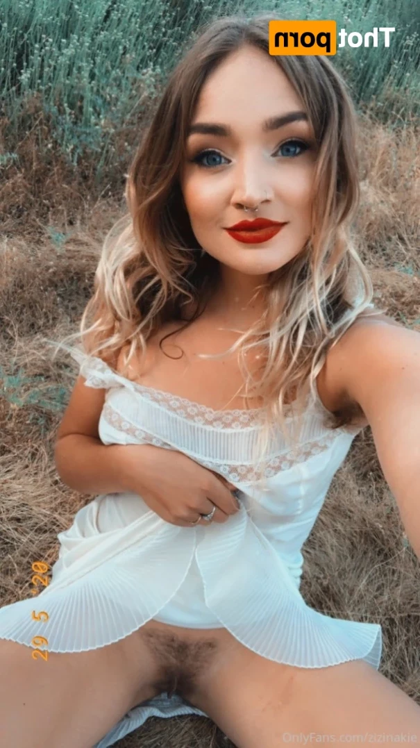 Zizi [ zizinakie ] Onlyfans leaked photo 11753103 on Hotleaks.tv
