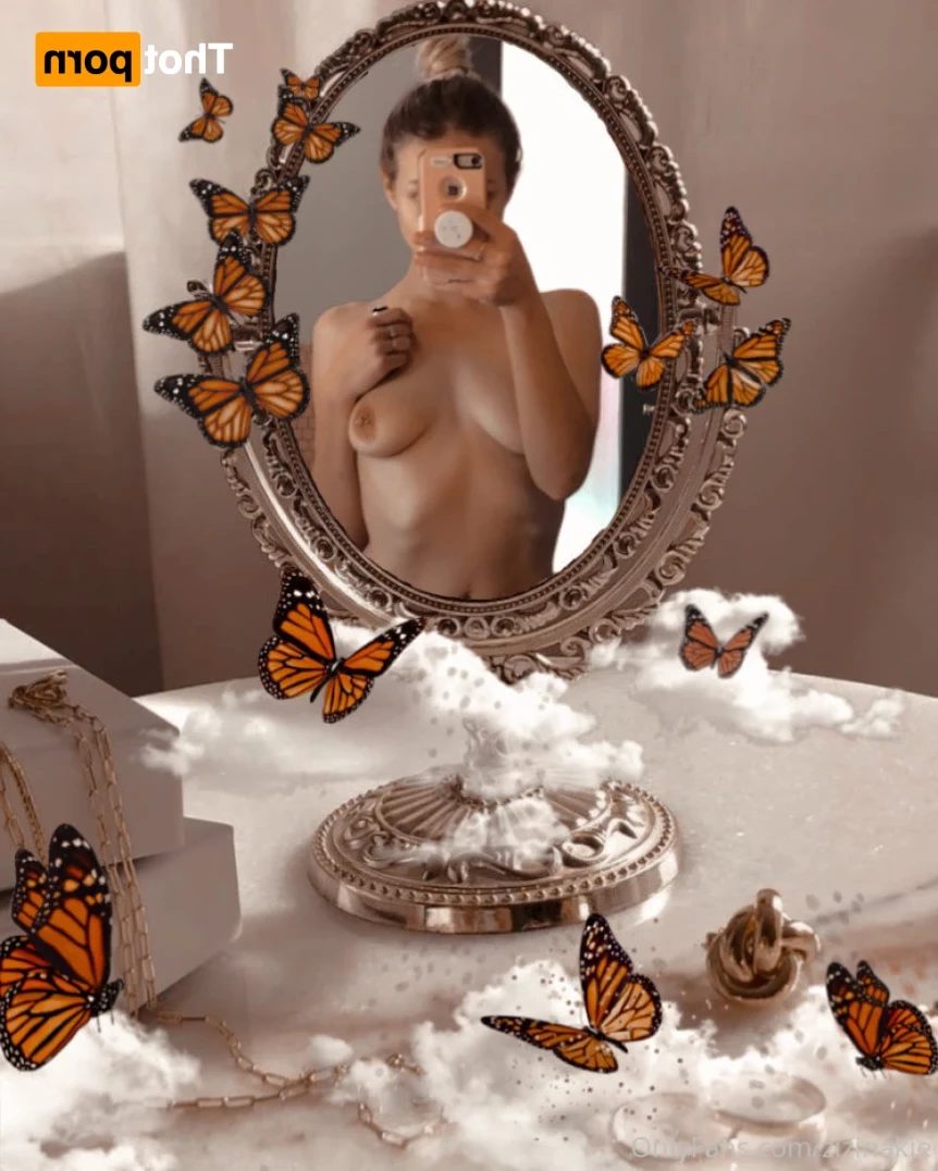 Zizi [ zizinakie ] Onlyfans leaked photo 13180865 on Hotleaks.tv