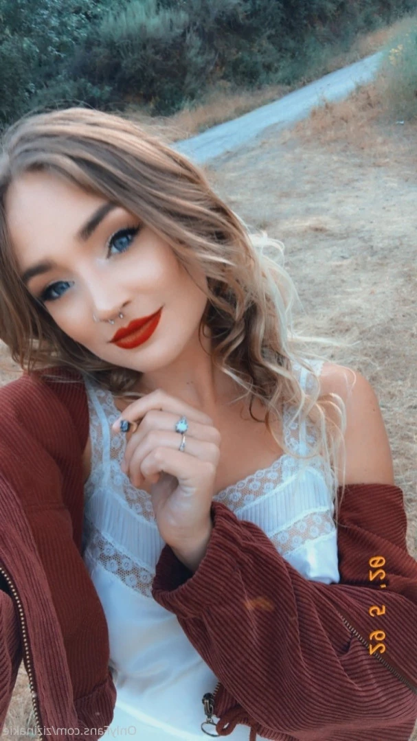 Zizi [ zizinakie ] Onlyfans leaked photo 13363102 on Hotleaks.tv