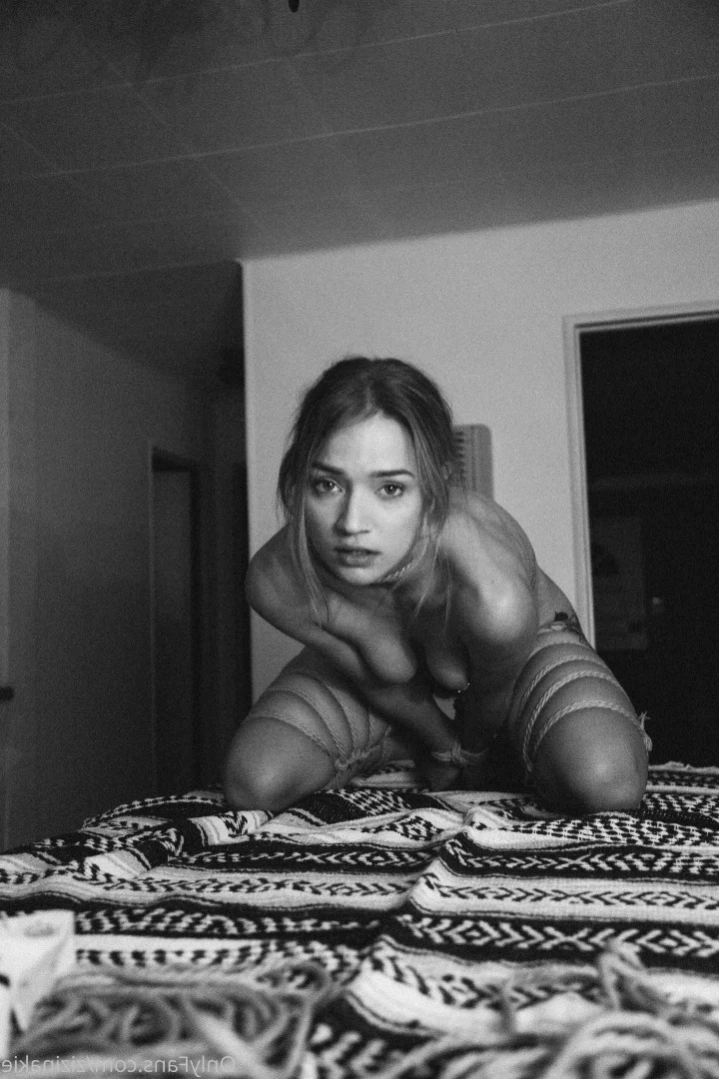 Zizi [ zizinakie ] Onlyfans leaked photo 13477015 on Hotleaks.tv