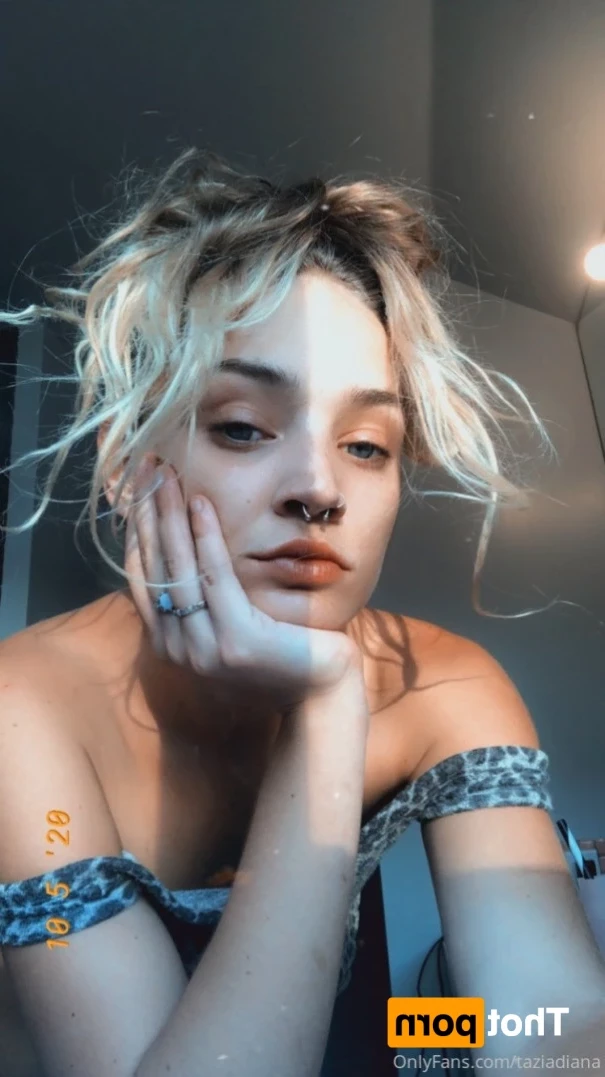 Zizi [ zizinakie ] Onlyfans leaked photo 13702327 on Hotleaks.tv