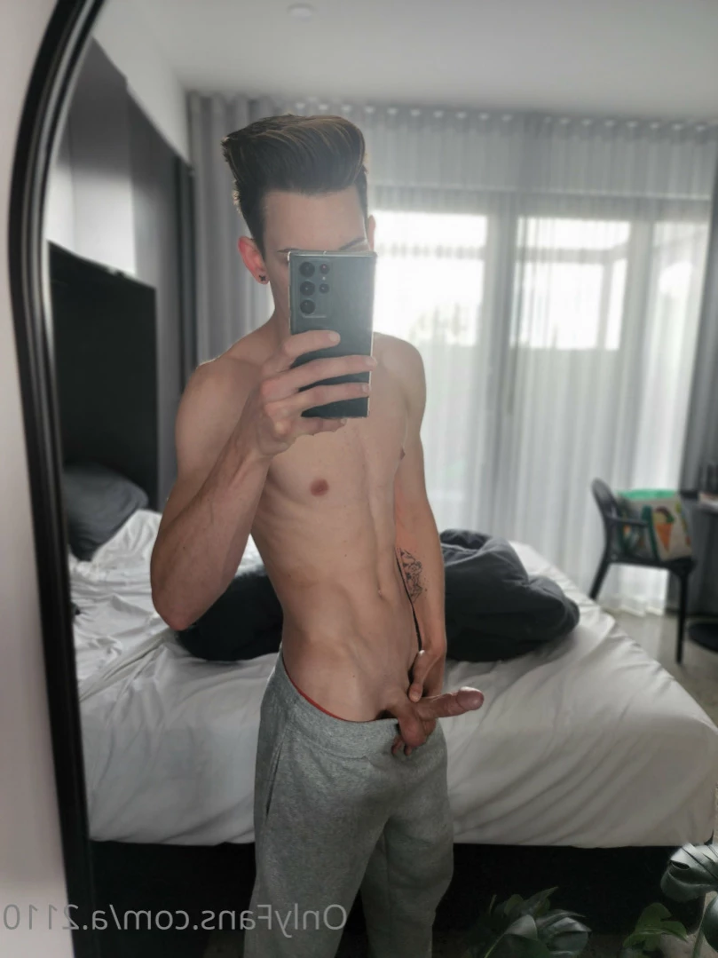 A [ a.2110 ] Onlyfans leaked photo 12131398 on Hotleaks.tv