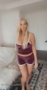 momandme Onlyfans leaked video 2532055 on Hotleaks.tv