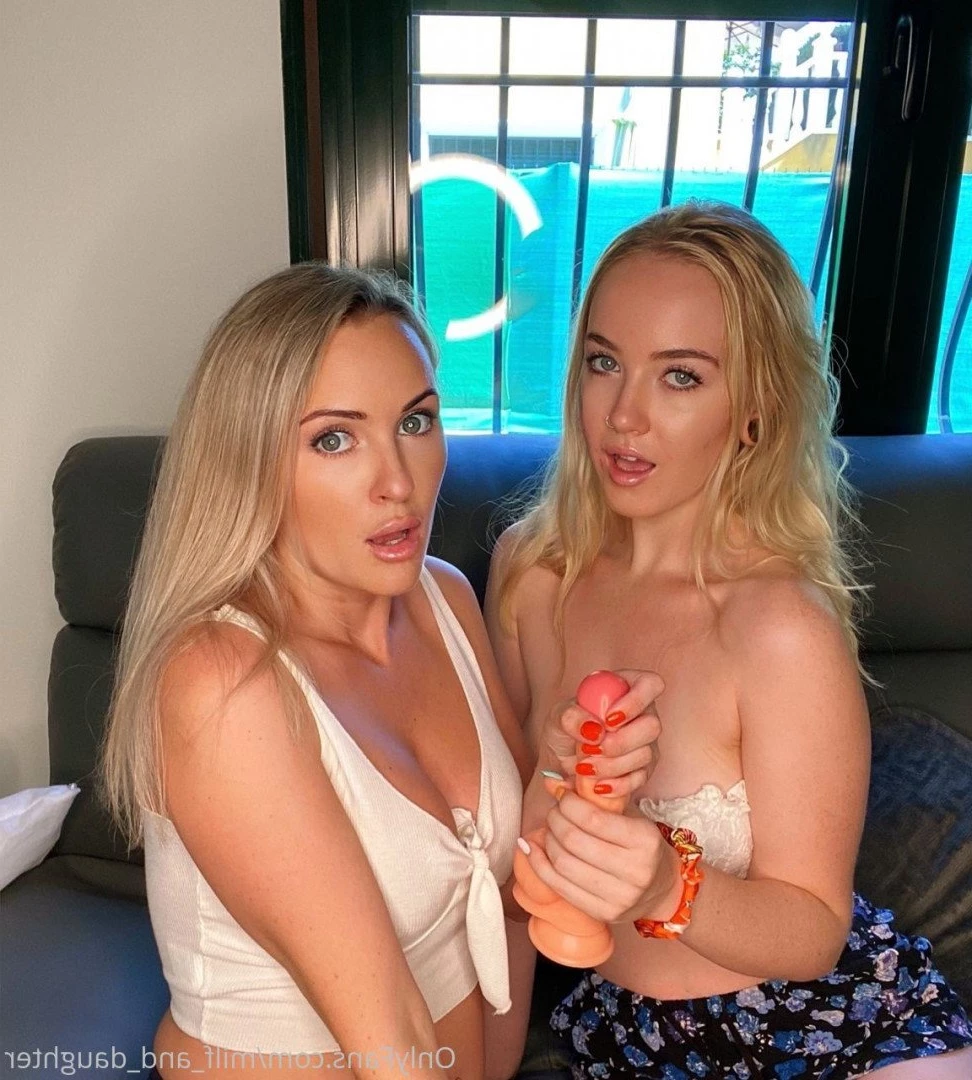 momandme Onlyfans leaked photo 835384 on Hotleaks.tv