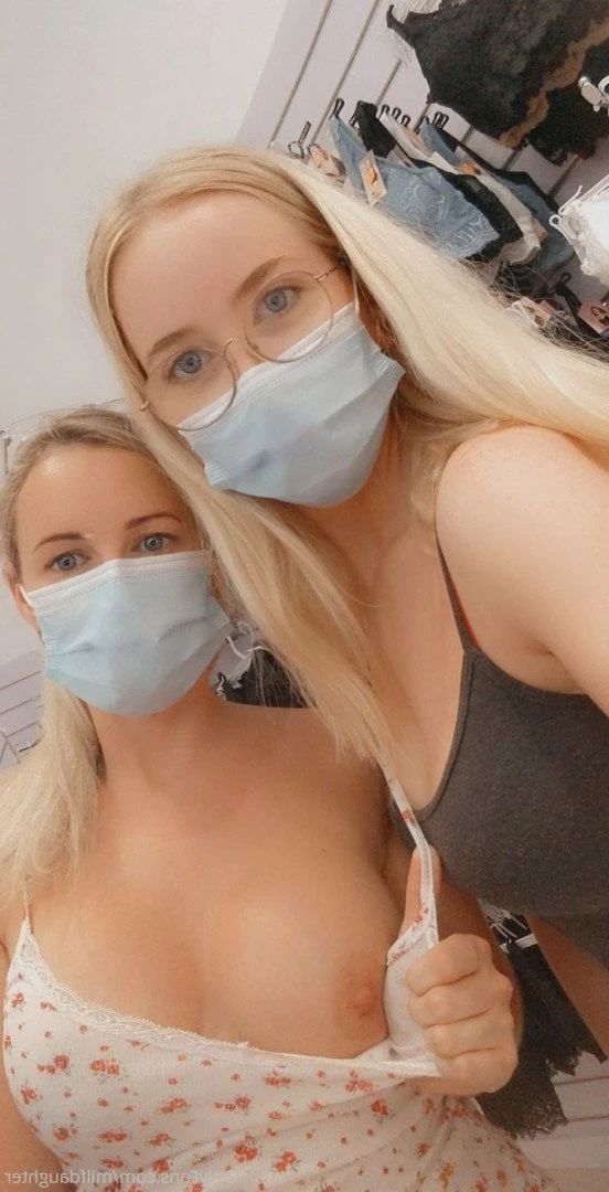 momandme Onlyfans leaked photo 836201 on Hotleaks.tv