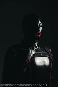 15983057