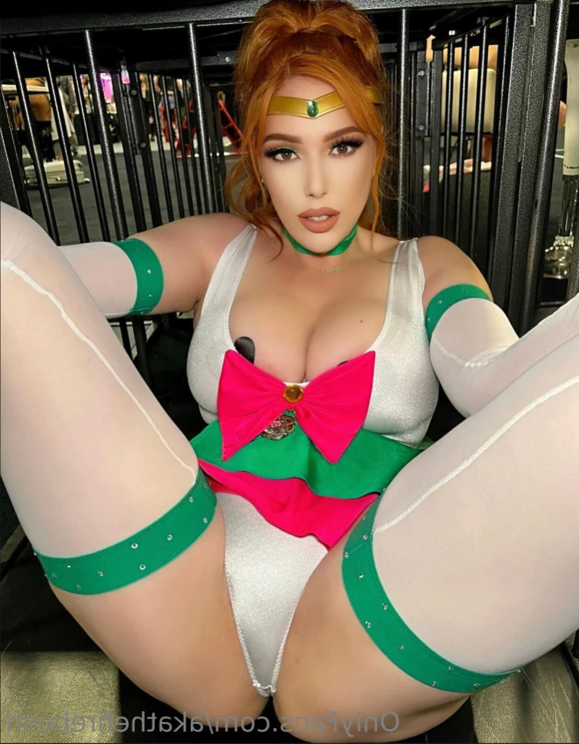 Lauren Phillips aka The Fire Bush [ akathefirebush ] Onlyfans leaked photo 12175807 on Hotleaks.tv