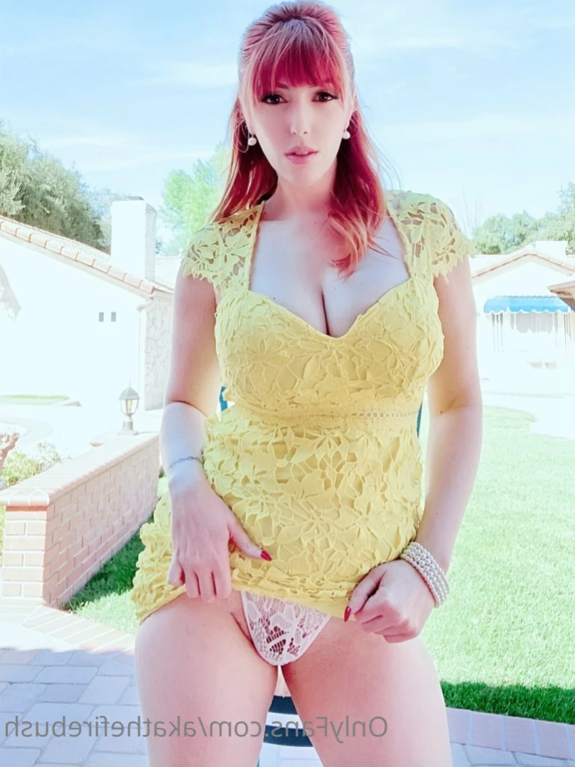Lauren Phillips aka The Fire Bush [ akathefirebush ] Onlyfans leaked photo 12832582 on Hotleaks.tv