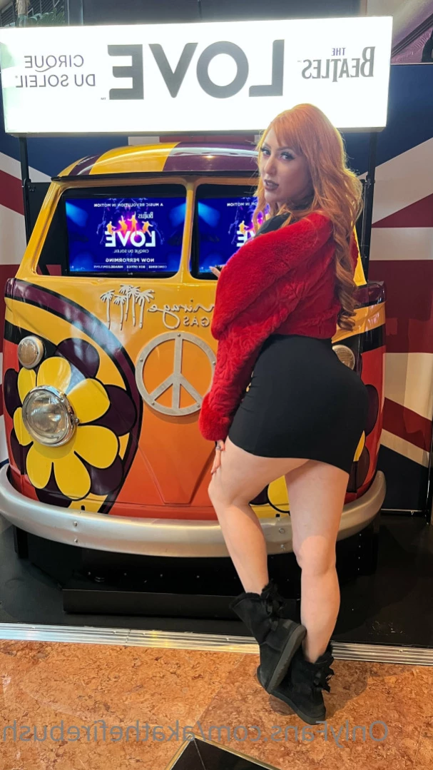 Lauren Phillips aka The Fire Bush [ akathefirebush ] Onlyfans leaked photo 15906905 on Hotleaks.tv