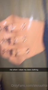 16025273