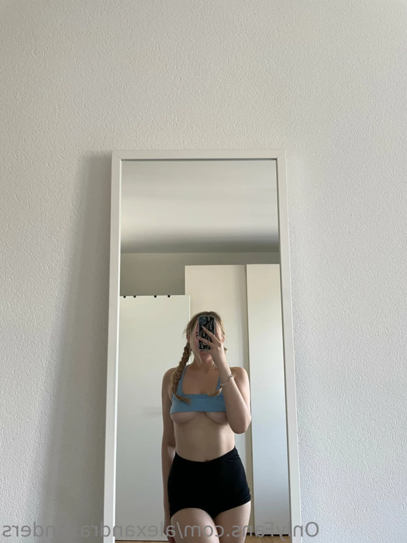 alexandrasanders Onlyfans leaked photo 12082820 on Hotleaks.tv
