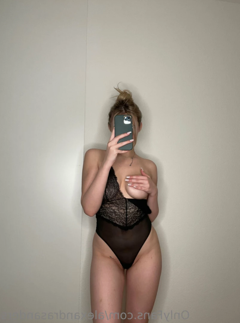 alexandrasanders Onlyfans leaked photo 13181099 on Hotleaks.tv