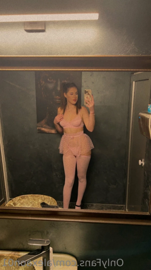 Alessandra [ alexaon01 ] Onlyfans leaked photo 12109651 on Hotleaks.tv