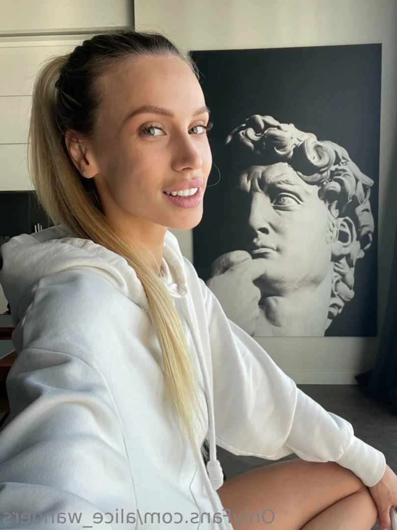 🍭Alice🍭 [ alice_wanders ] Onlyfans leaked photo 12100954 on Hotleaks.tv
