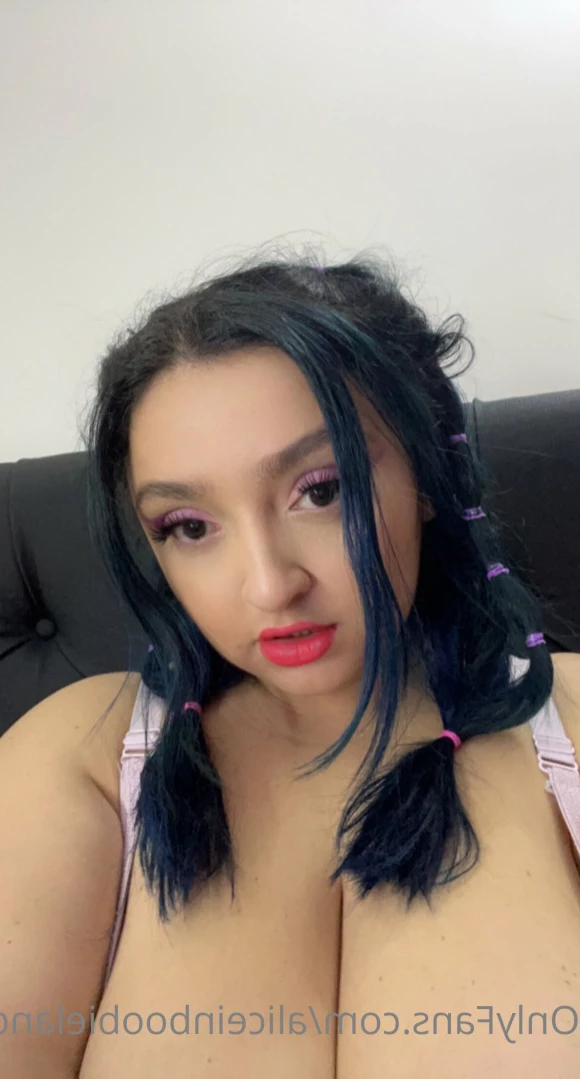 aliceinboobieland Onlyfans leaked photo 11637322 on Hotleaks.tv