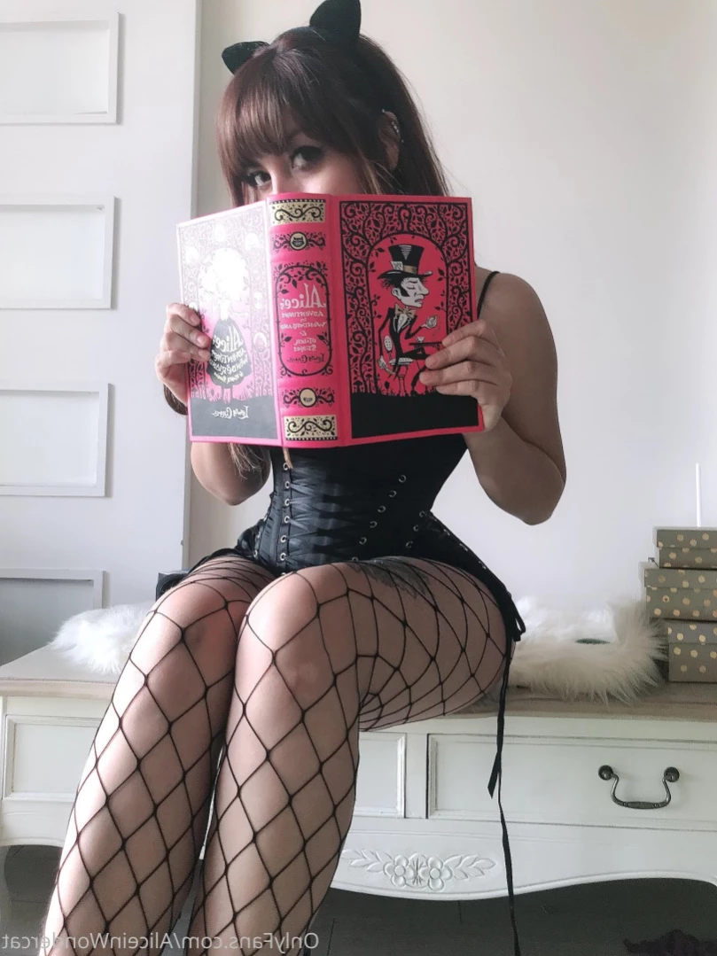 Alice [ aliceinwondercat ] Onlyfans leaked photo 16100987 on Hotleaks.tv