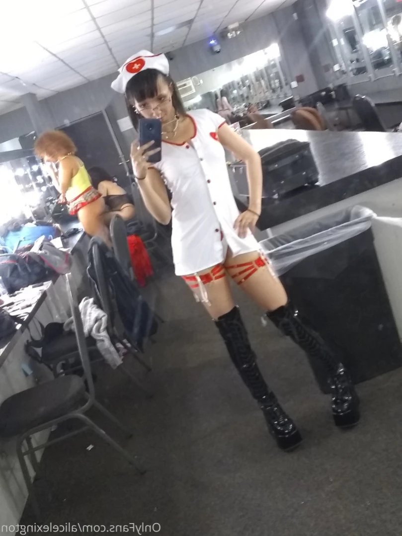 Alice Lexington [ alicelexington ] Onlyfans leaked photo 11636366 on Hotleaks.tv