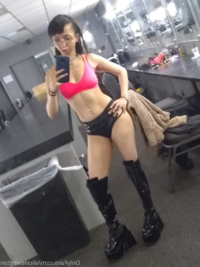 Alice Lexington [ alicelexington ] Onlyfans leaked photo 12840667 on Hotleaks.tv