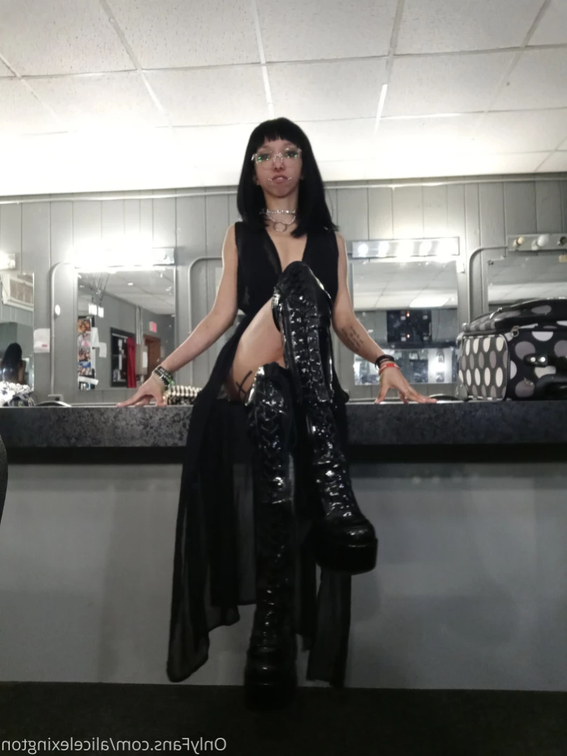 Alice Lexington [ alicelexington ] Onlyfans leaked photo 15268829 on Hotleaks.tv
