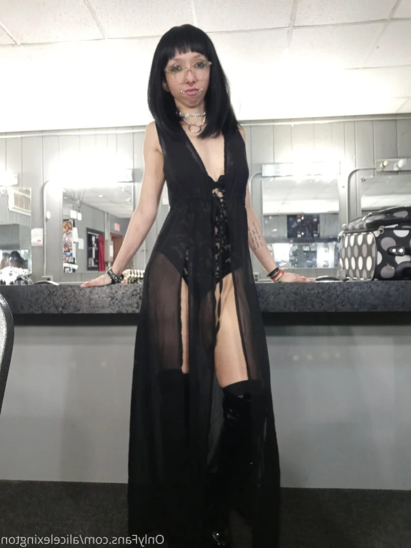 Alice Lexington [ alicelexington ] Onlyfans leaked photo 15431182 on Hotleaks.tv