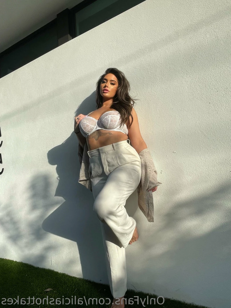 Alicia [ aliciashottakes ] Onlyfans leaked photo 11623668 on Hotleaks.tv