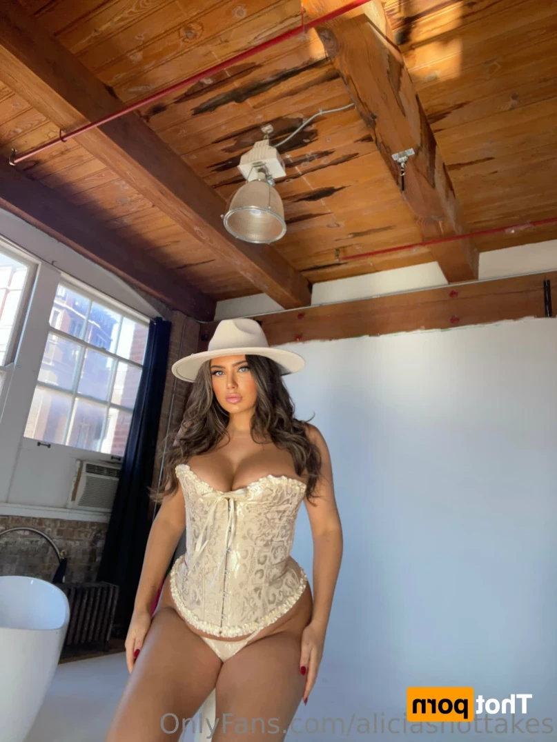 Alicia [ aliciashottakes ] Onlyfans leaked photo 13708780 on Hotleaks.tv