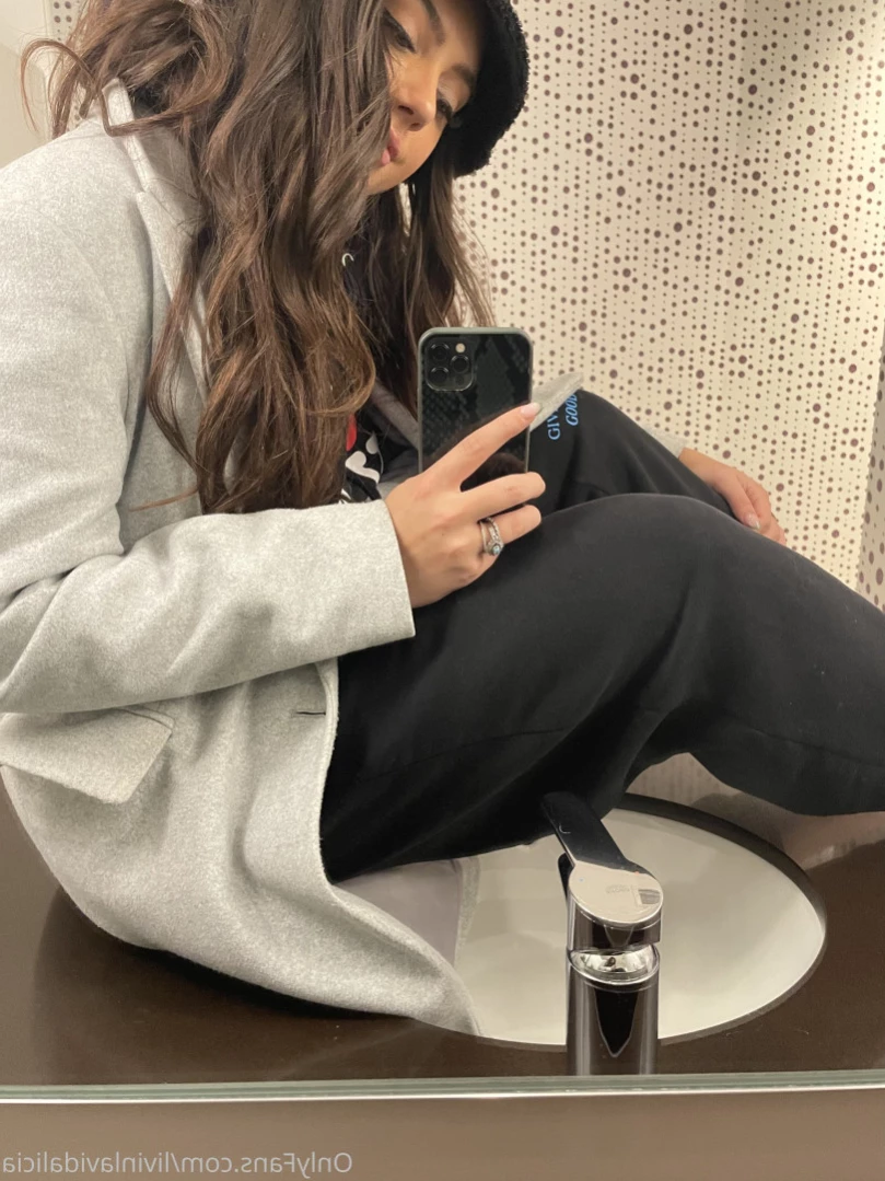Alicia [ aliciashottakes ] Onlyfans leaked photo 13896758 on Hotleaks.tv