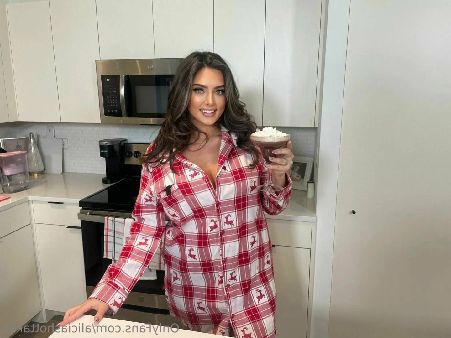 Alicia [ aliciashottakes ] Onlyfans leaked photo 14391219 on Hotleaks.tv