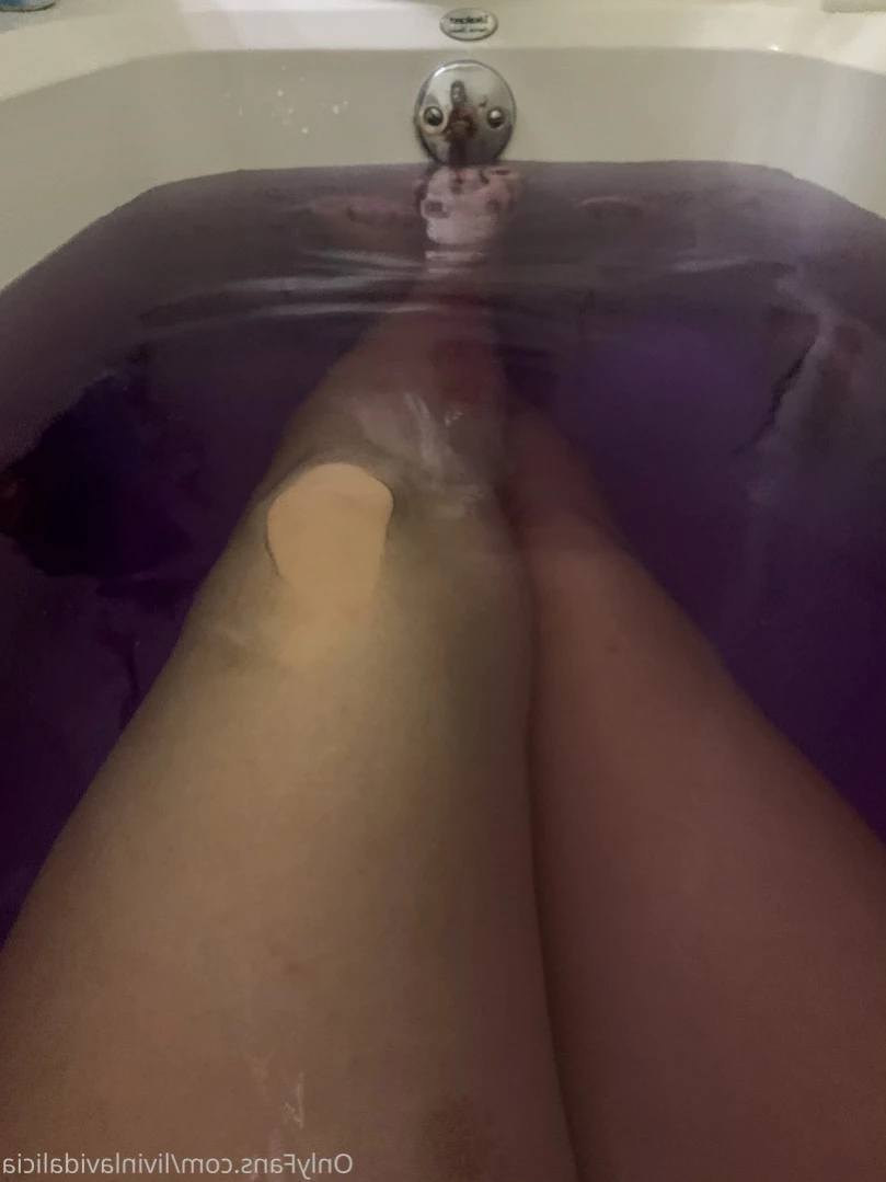 Alicia [ aliciashottakes ] Onlyfans leaked photo 16099091 on Hotleaks.tv