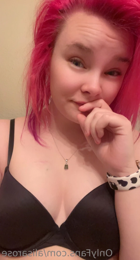 Alisarose 🌹 $4 sale [ alisarose ] Onlyfans leaked photo 15202710 on Hotleaks.tv