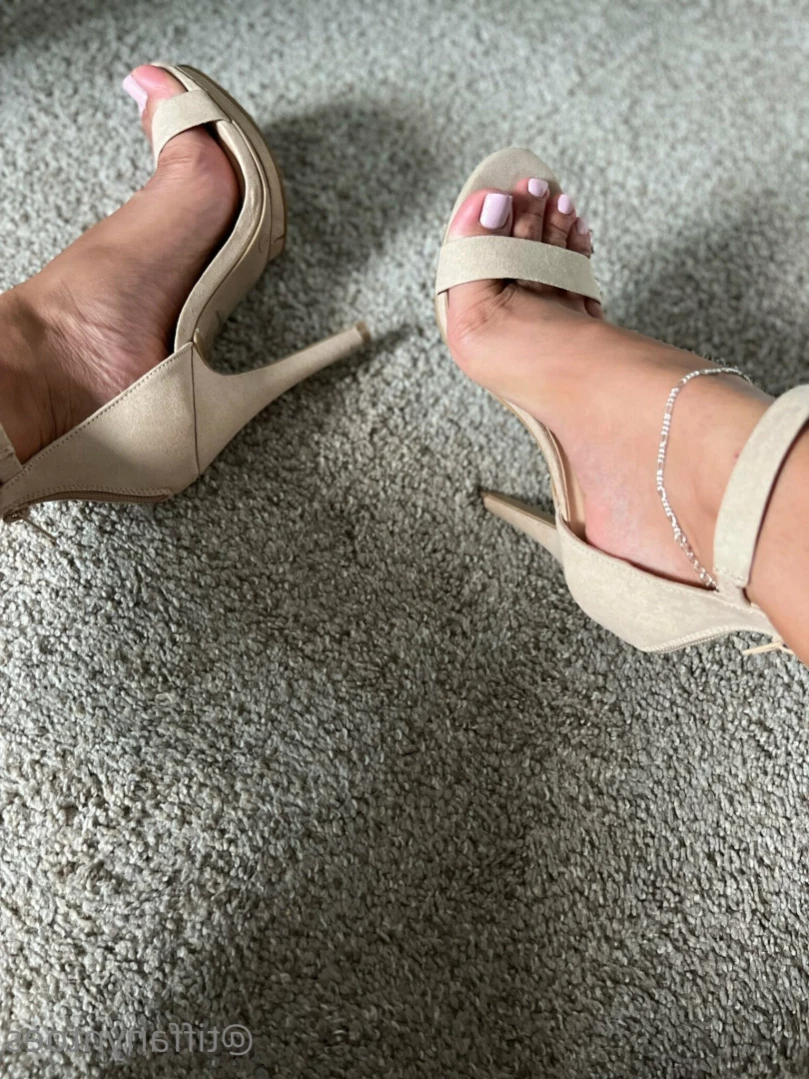 t i f f a n y [ alittleoftiff ] Onlyfans leaked photo 12738652 on Hotleaks.tv