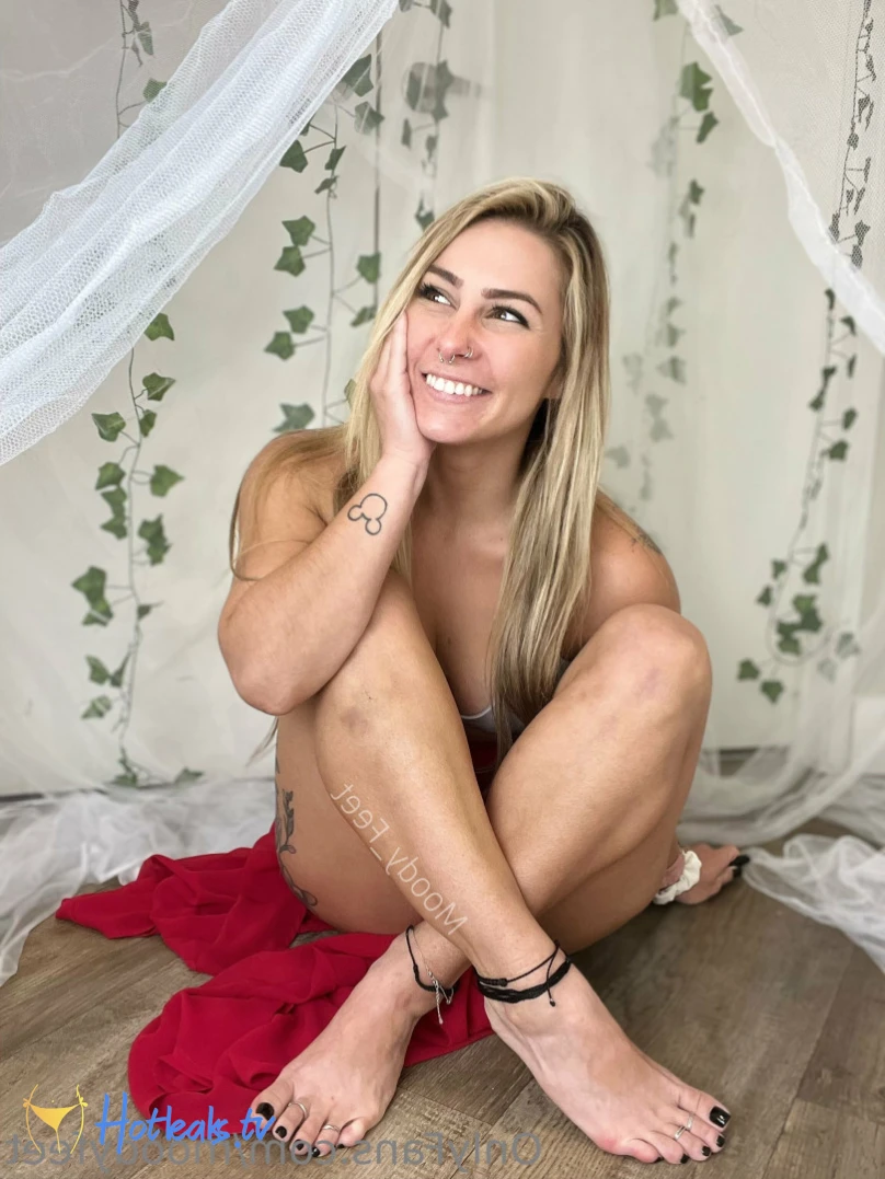 moodyfeet Onlyfans leaked photo 12619384 on Hotleaks.tv