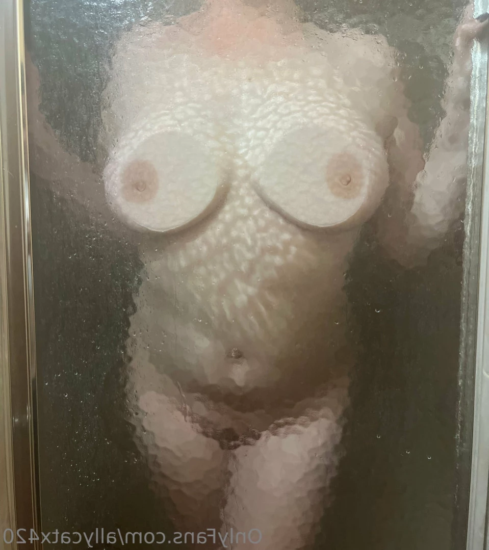 Allycat the Brat👑 [ allycatx420 ] Onlyfans leaked photo 16276253 on Hotleaks.tv