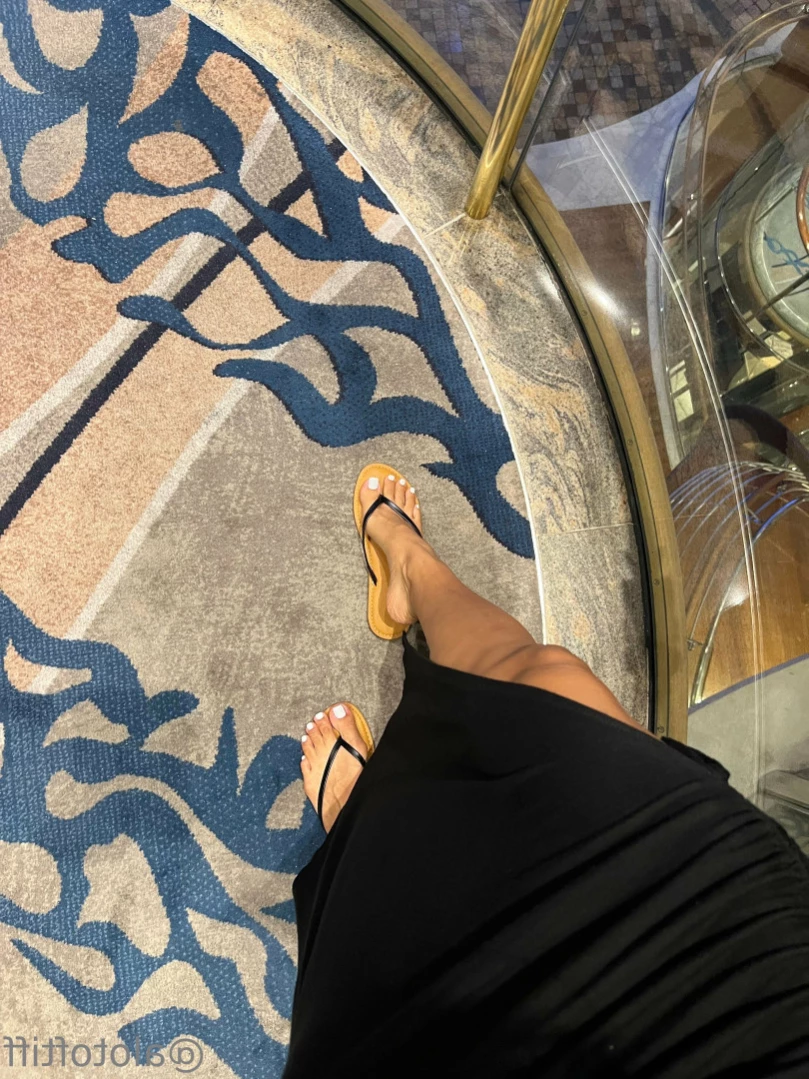 t i f f a n y [ alotoftiff ] Onlyfans leaked photo 11387847 on Hotleaks.tv