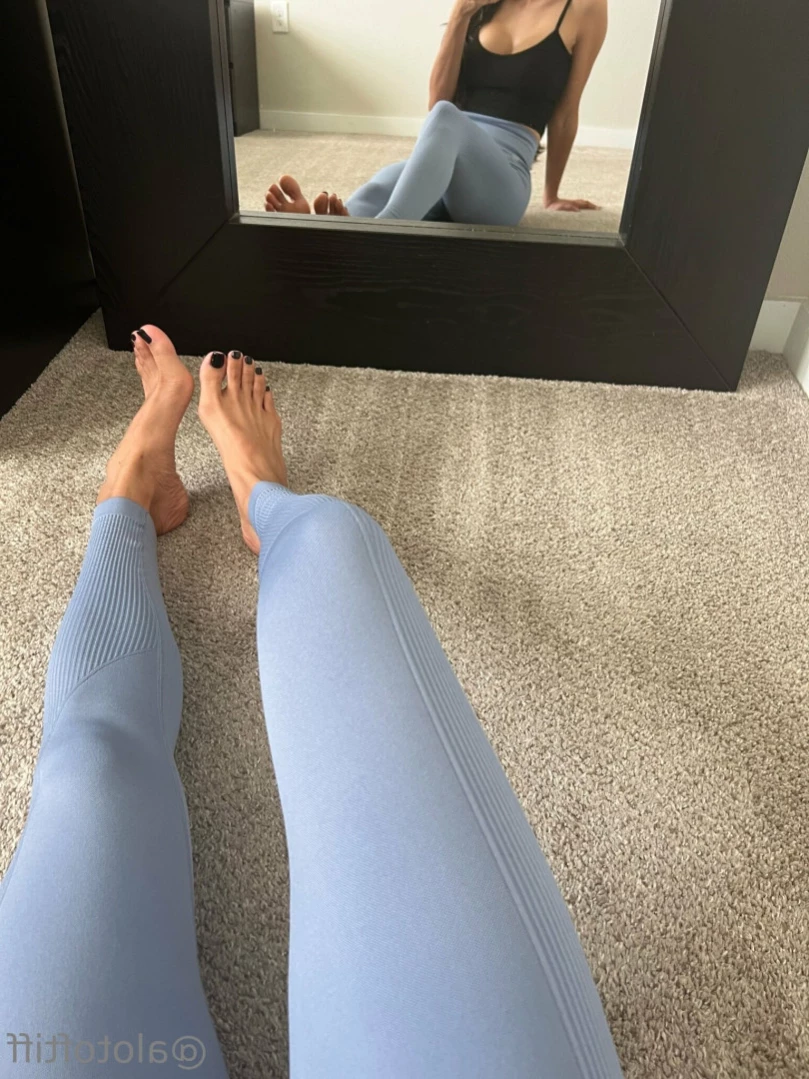 t i f f a n y [ alotoftiff ] Onlyfans leaked photo 11628051 on Hotleaks.tv