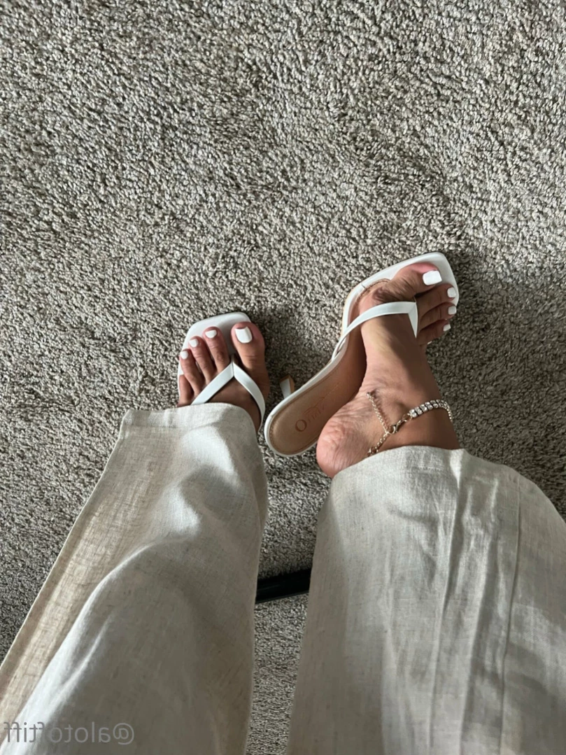 t i f f a n y [ alotoftiff ] Onlyfans leaked photo 11628377 on Hotleaks.tv