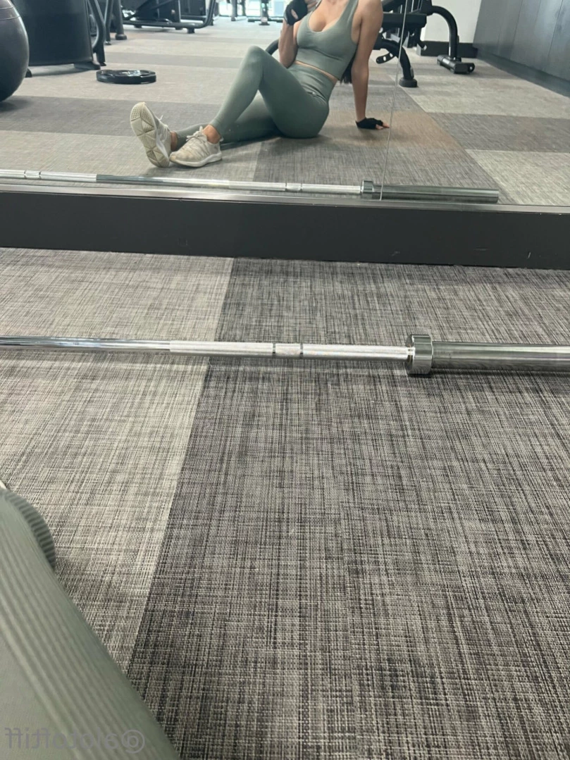 t i f f a n y [ alotoftiff ] Onlyfans leaked photo 11628456 on Hotleaks.tv