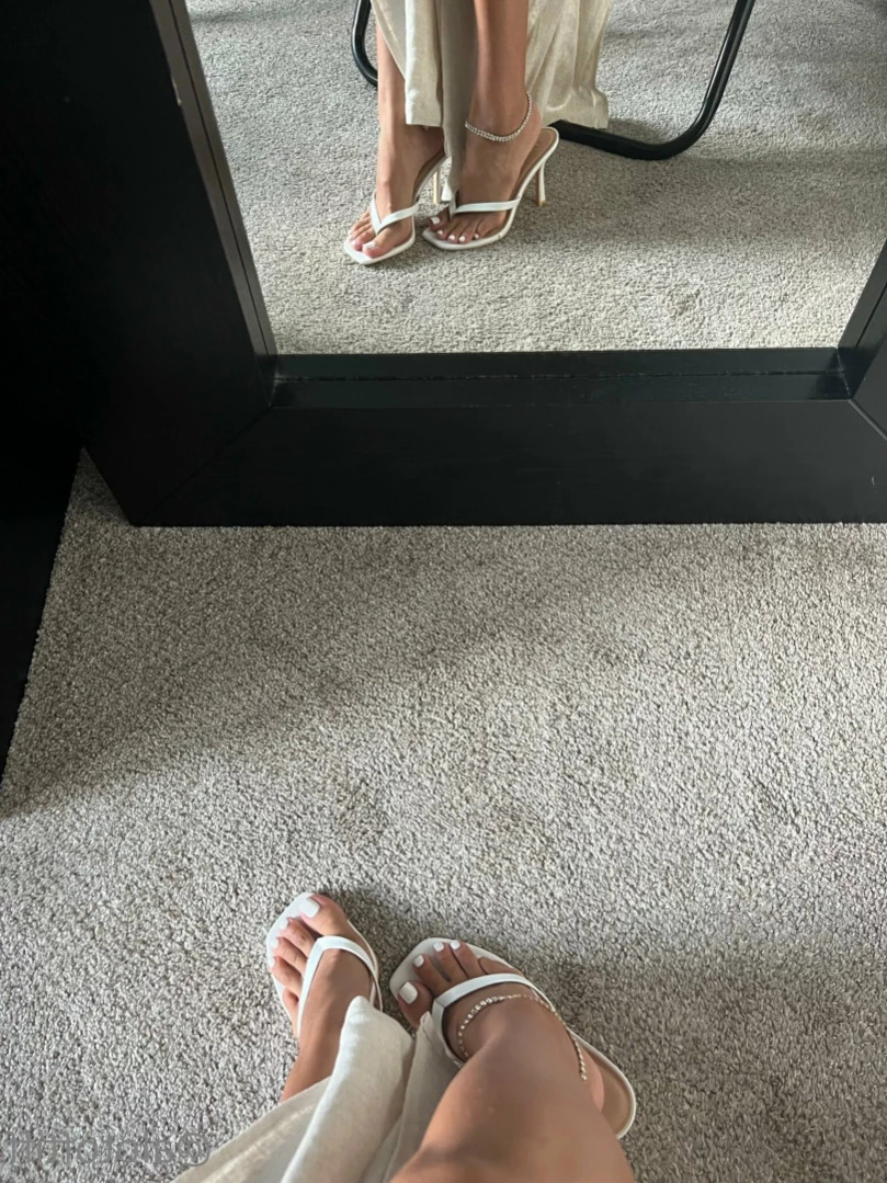 t i f f a n y [ alotoftiff ] Onlyfans leaked photo 11628487 on Hotleaks.tv