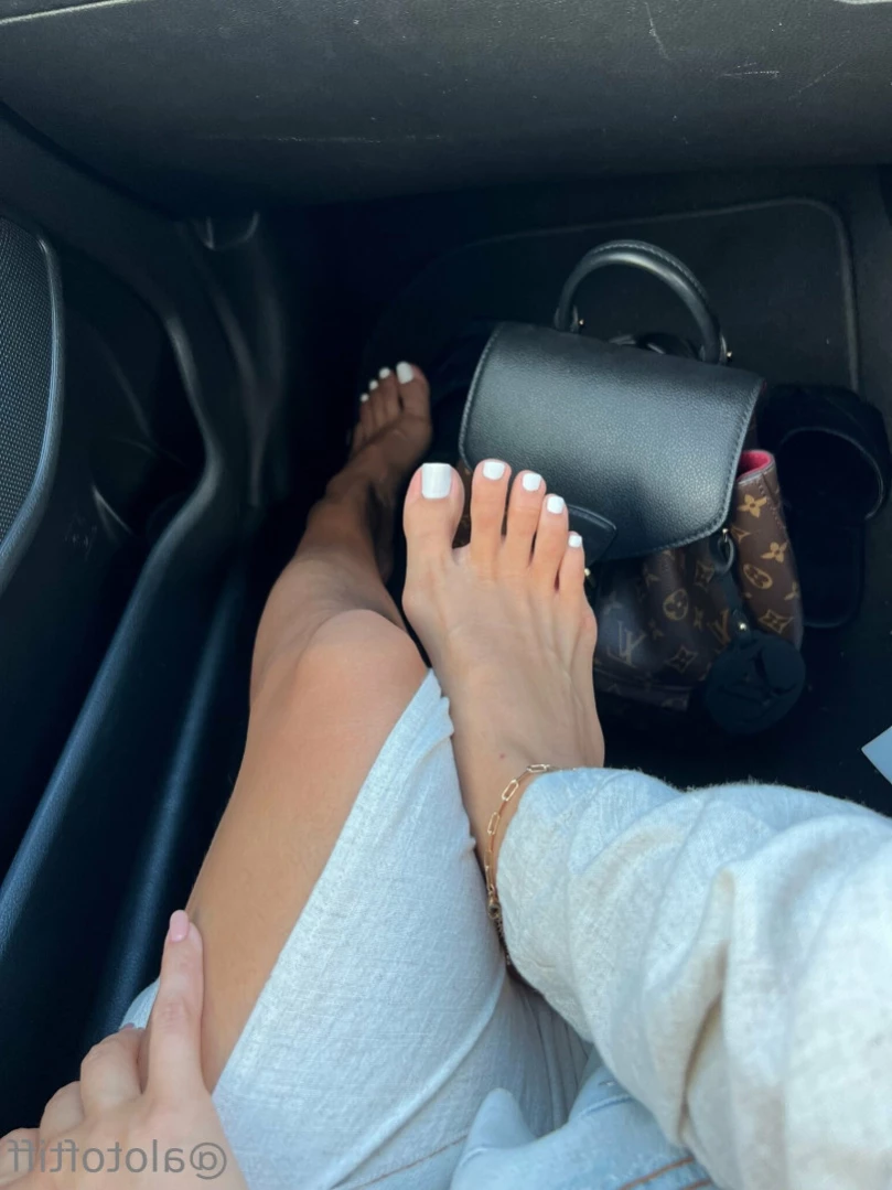 t i f f a n y [ alotoftiff ] Onlyfans leaked photo 11628989 on Hotleaks.tv