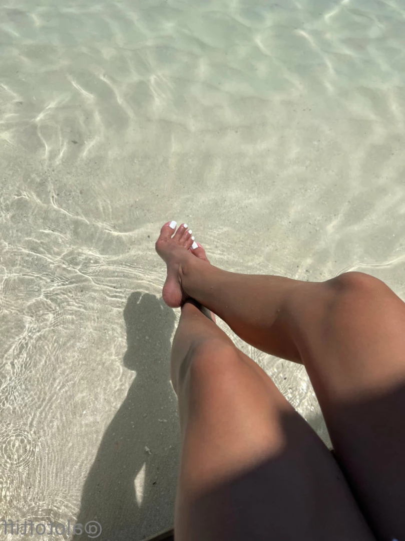 t i f f a n y [ alotoftiff ] Onlyfans leaked photo 11629504 on Hotleaks.tv