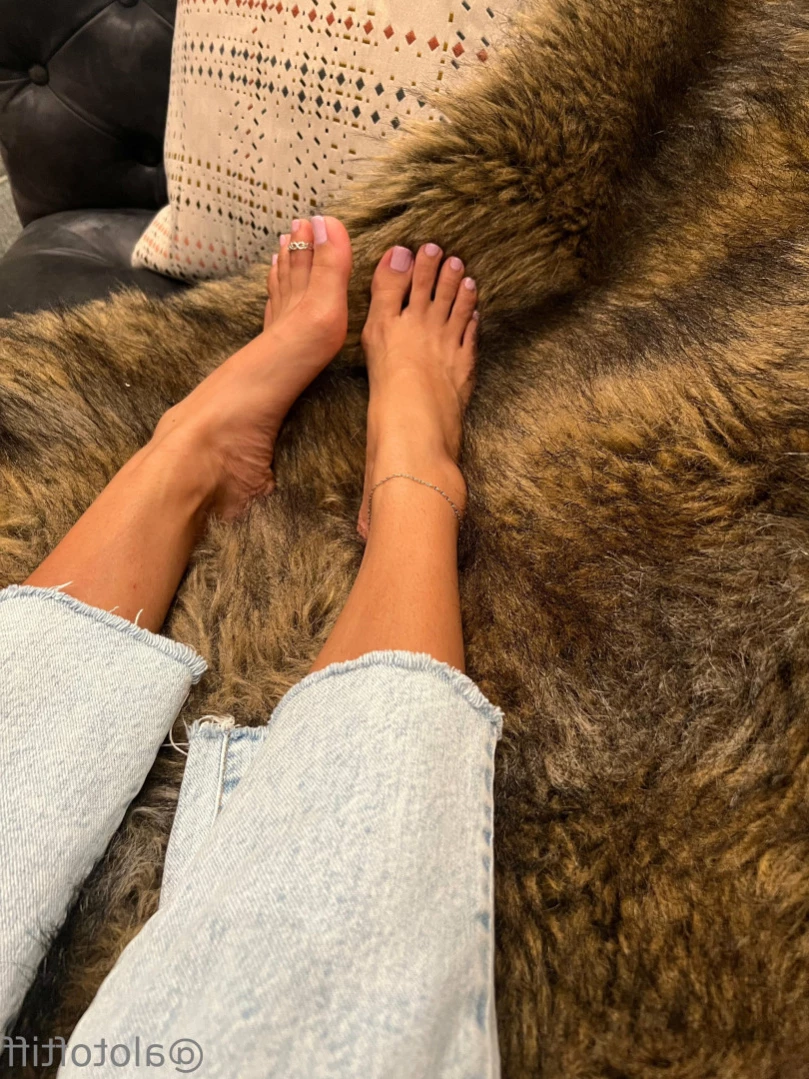 t i f f a n y [ alotoftiff ] Onlyfans leaked photo 11629527 on Hotleaks.tv