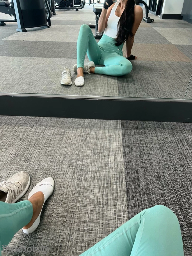 t i f f a n y [ alotoftiff ] Onlyfans leaked photo 11669474 on Hotleaks.tv