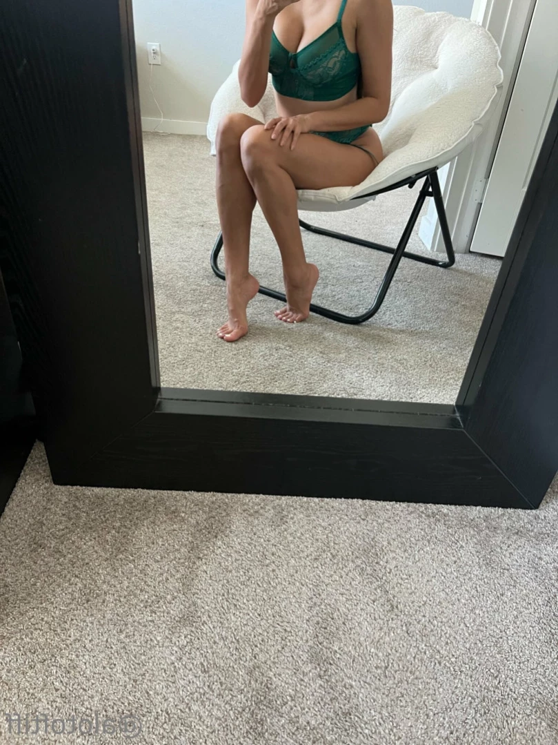 t i f f a n y [ alotoftiff ] Onlyfans leaked photo 11672443 on Hotleaks.tv
